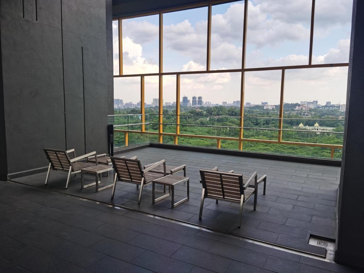 Merdeka Tower 118 Chinatown Trx At Opus Куала Лумпур Екстериор снимка