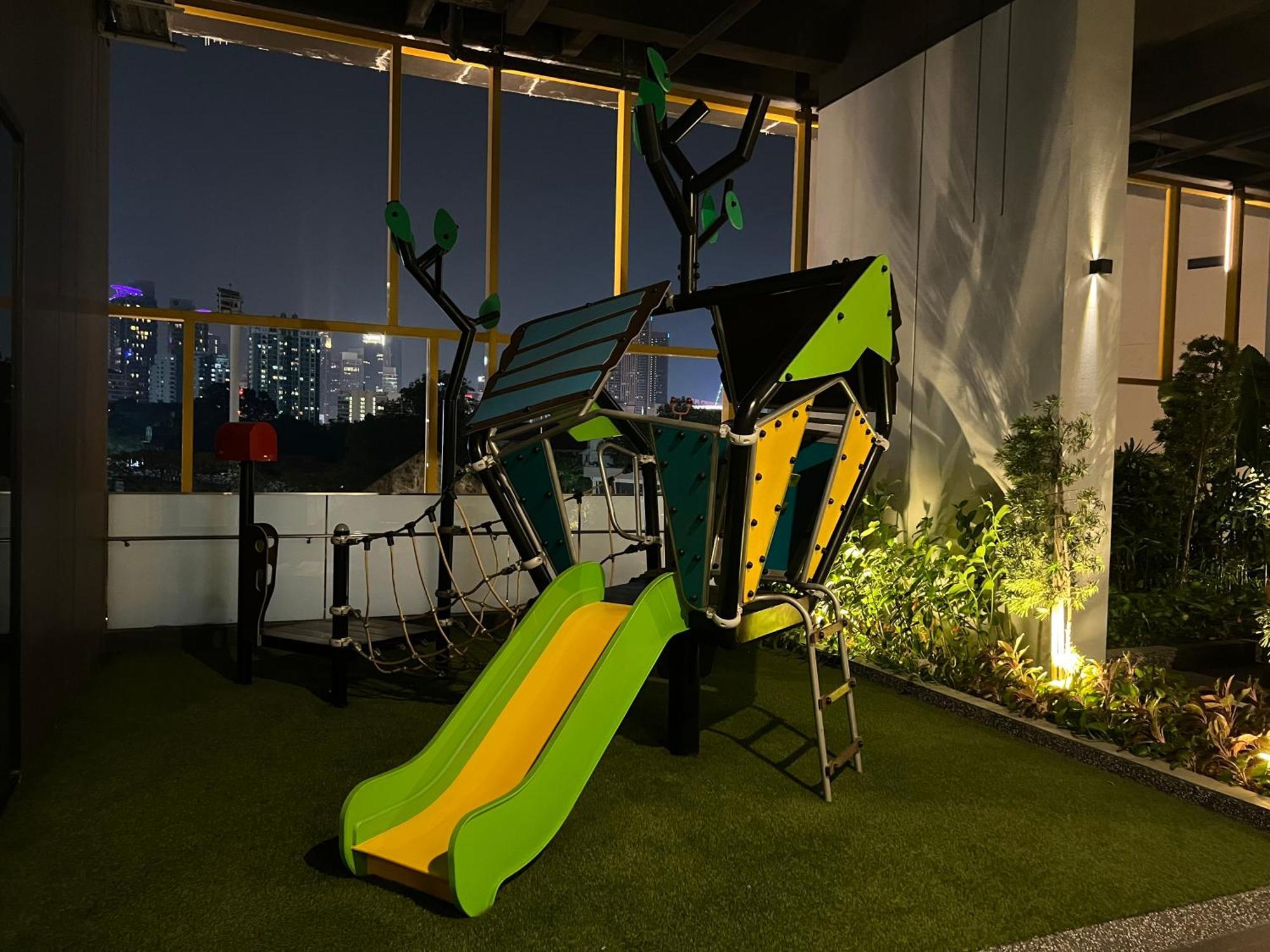 Merdeka Tower 118 Chinatown Trx At Opus Куала Лумпур Екстериор снимка